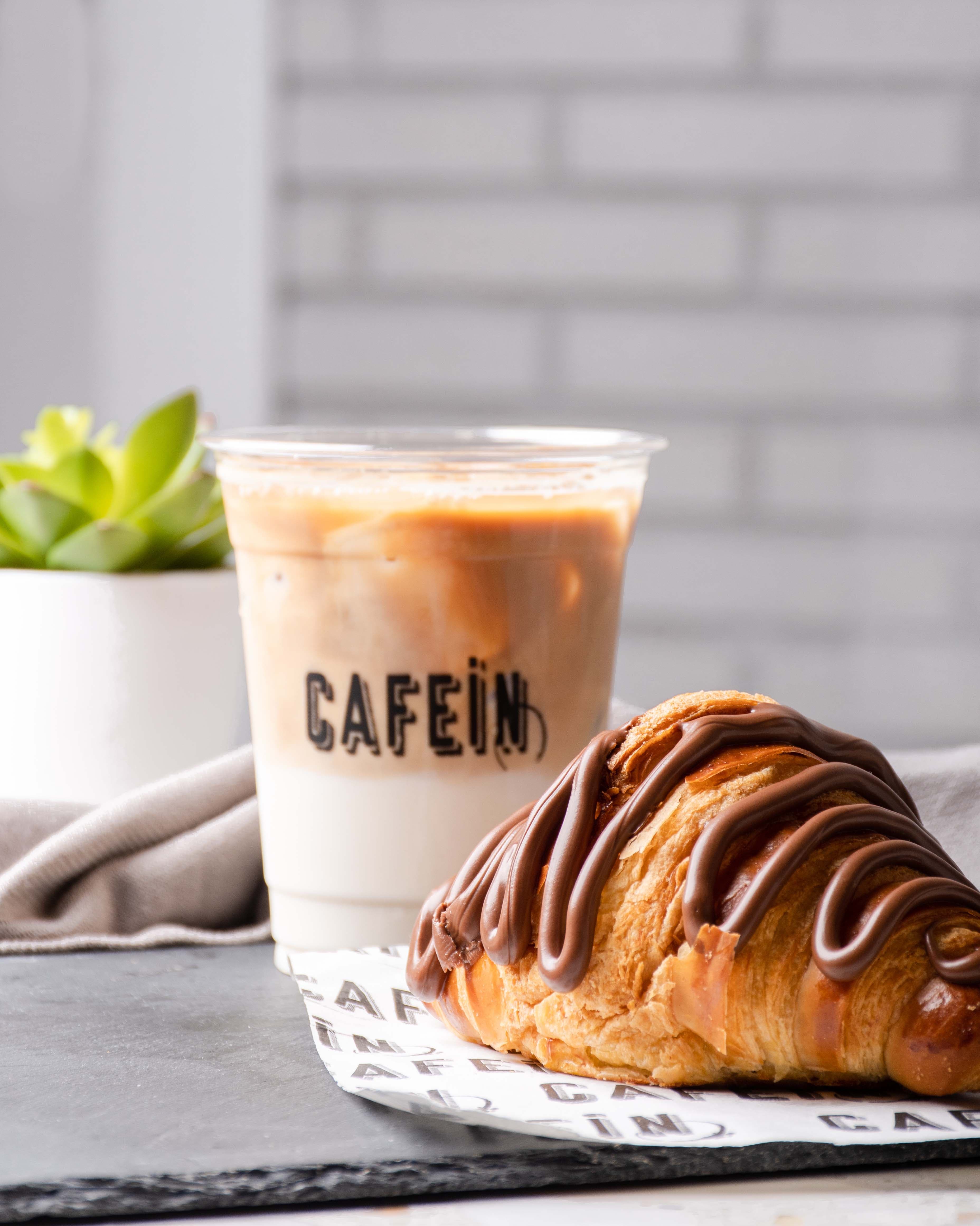 CROISSANT CON NUTELLA