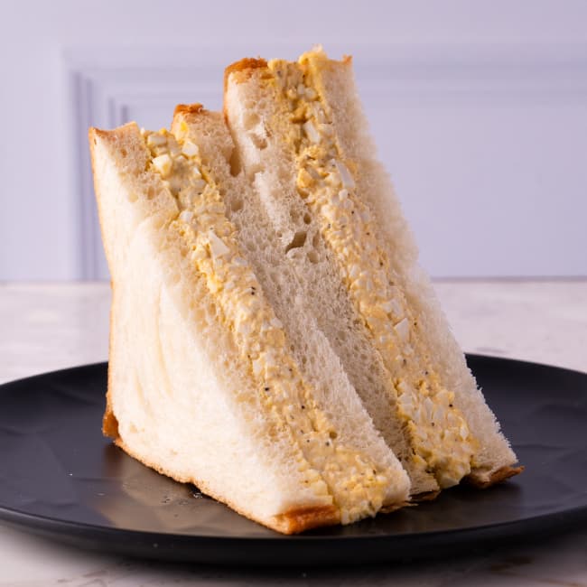 SANDWICH DE HUEVO